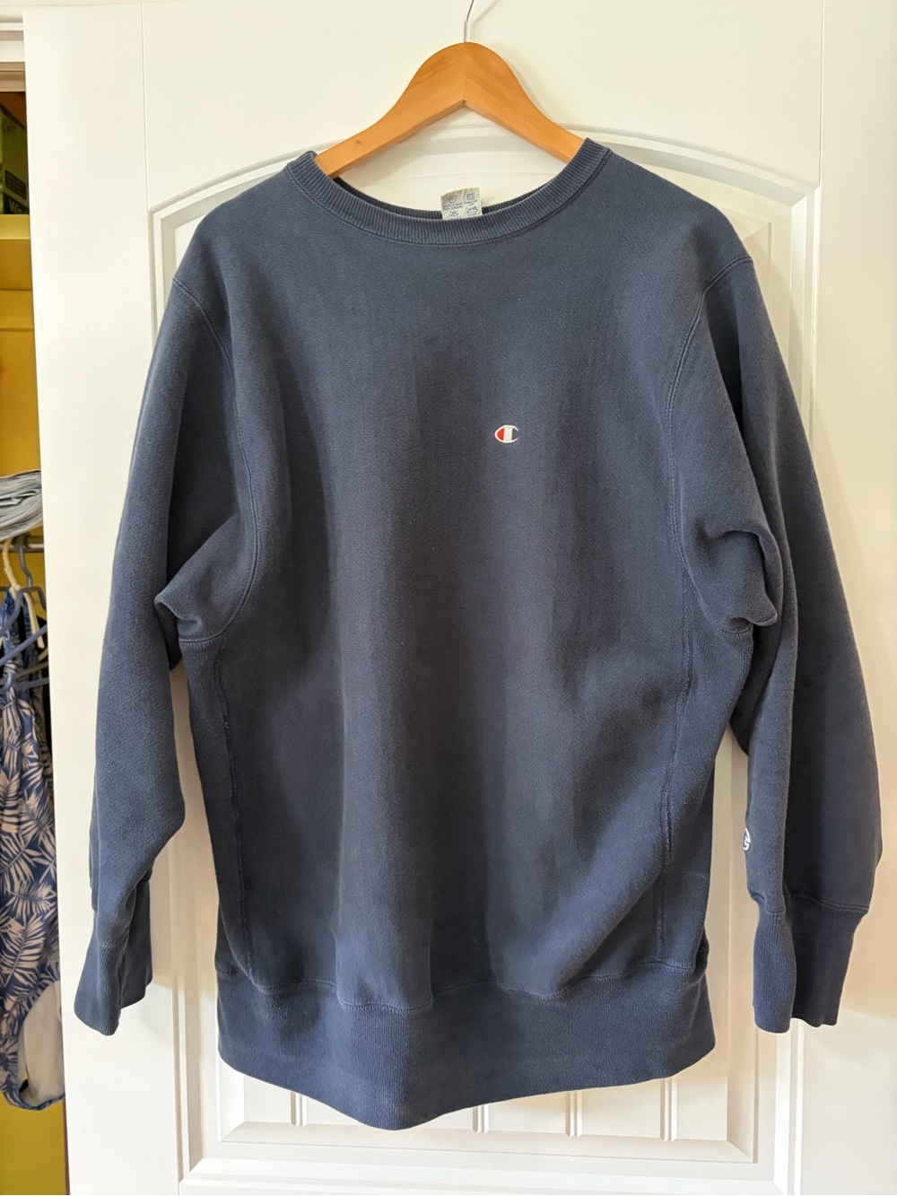 Vintage 90’s Champion Reverse Weave Men's Navy Crewneck Sweatshirt